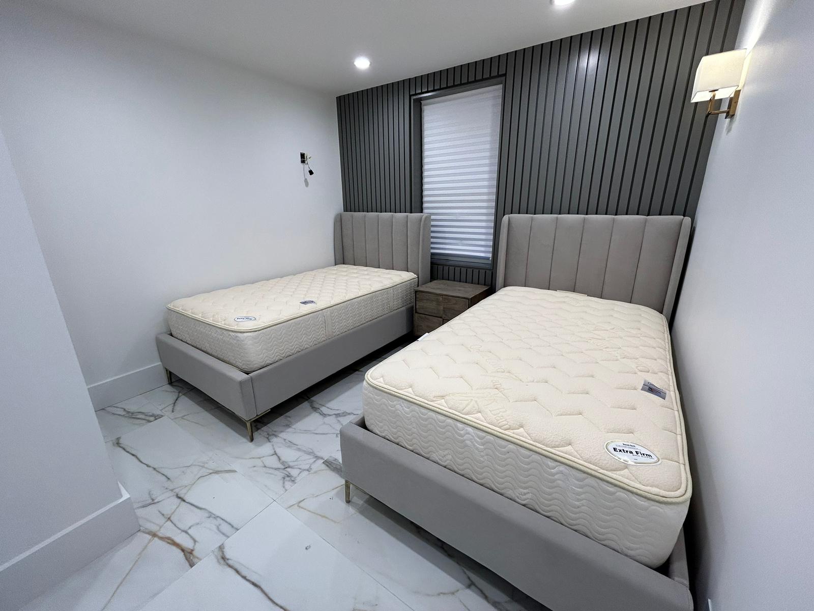 Lilly – Living Quarters