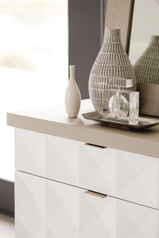 Axe, Triangular Pattern, Dresser