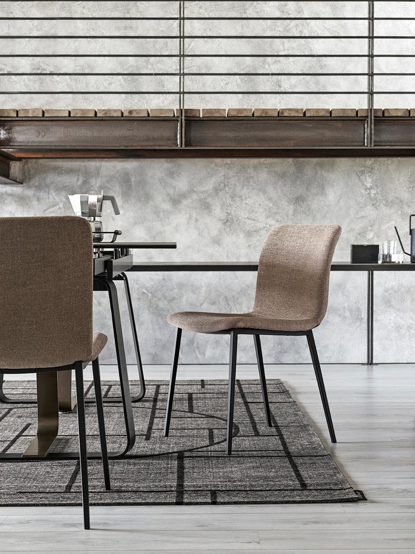 Annie, Upholstered Chair